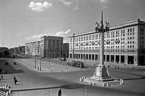 MDM w 1952 r. - widok z hotelu MDM